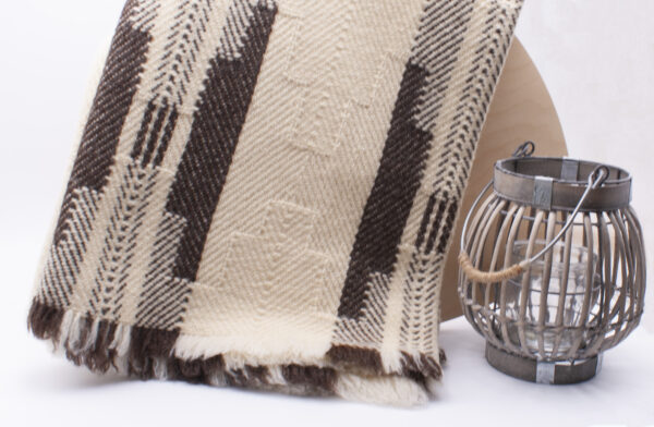 Virgin wool Throw Shevitza - Image 5