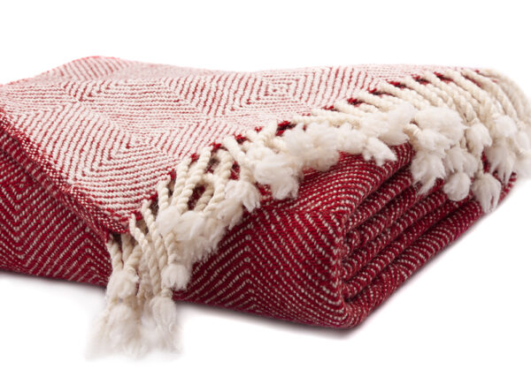 Merino wool Throw Red Illusion - Image 2