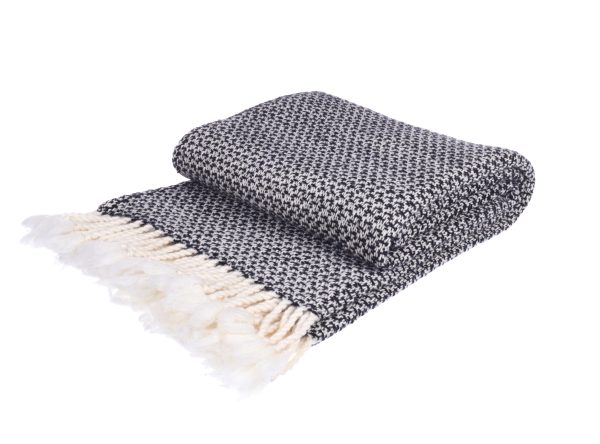 Merino wool Throw Black ZigZag - Image 4